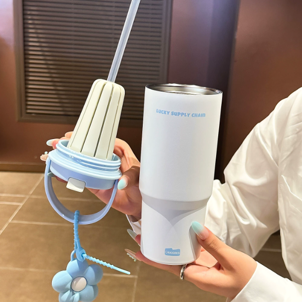 New model stainless steelinsulated cup with large capacityand straw design